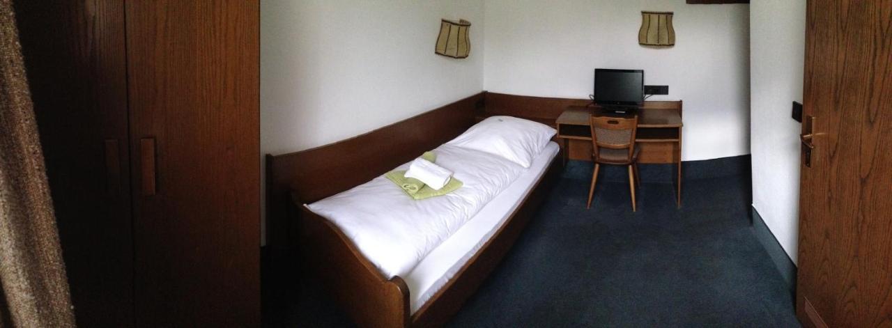 Goldene Rose Aparthotel Ebersbach an der Fils Exterior foto