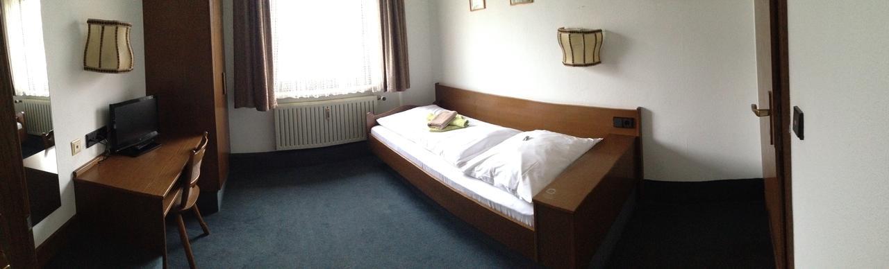 Goldene Rose Aparthotel Ebersbach an der Fils Exterior foto